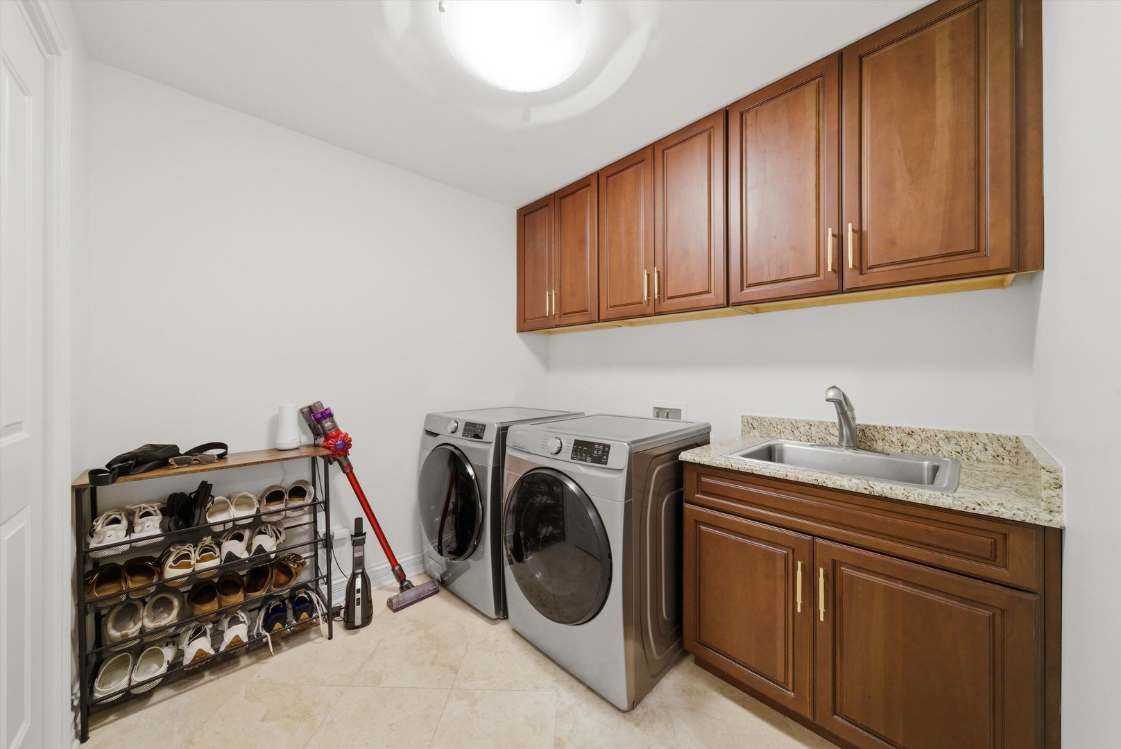 22133 N Prairie Lane, Kildeer, IL 60047