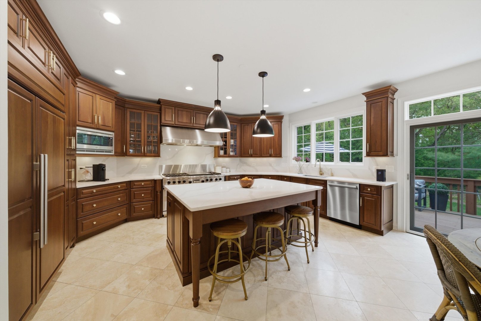 22133 N Prairie Lane, Kildeer, IL 60047