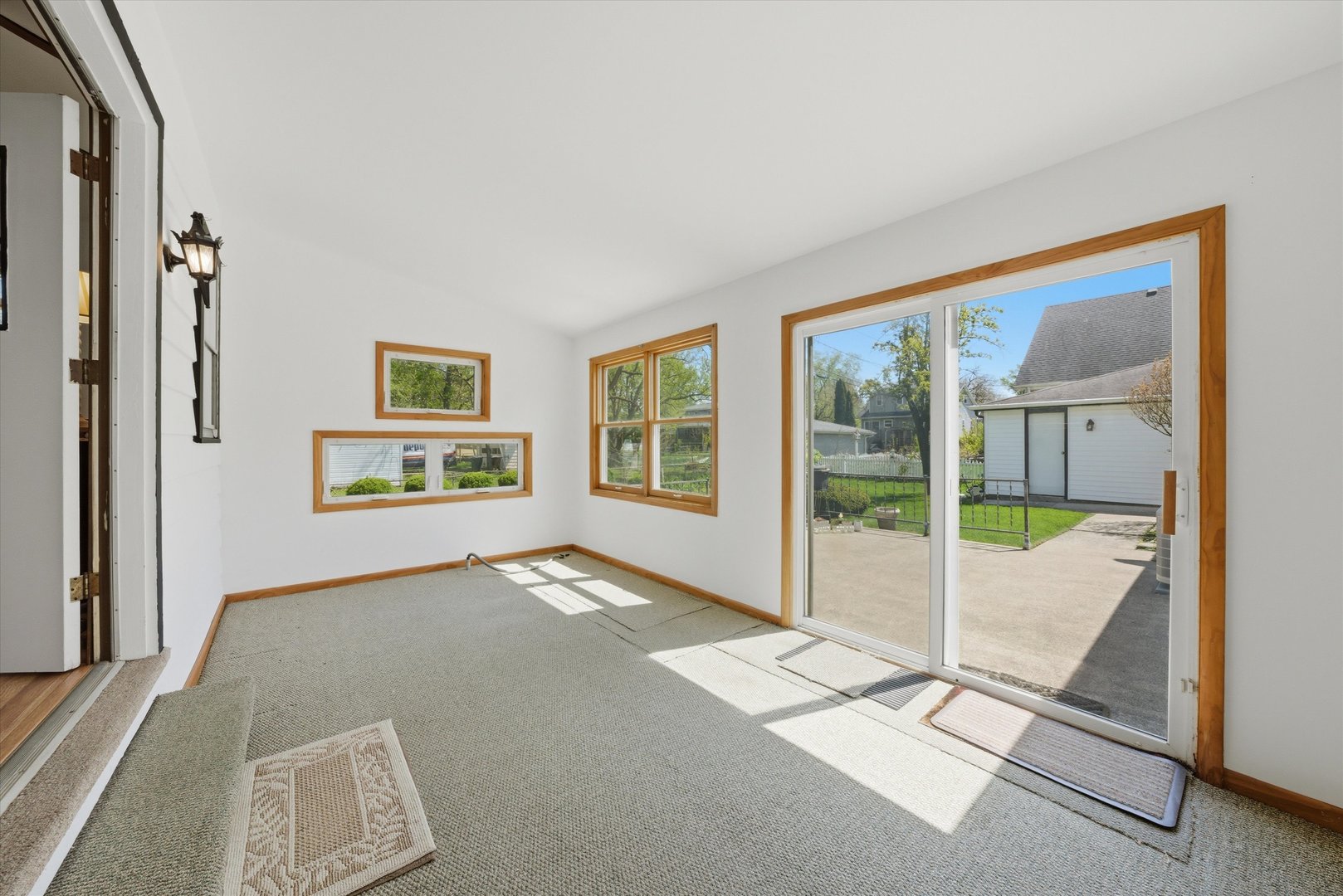 18131 Loomis Avenue, Homewood, IL 60430