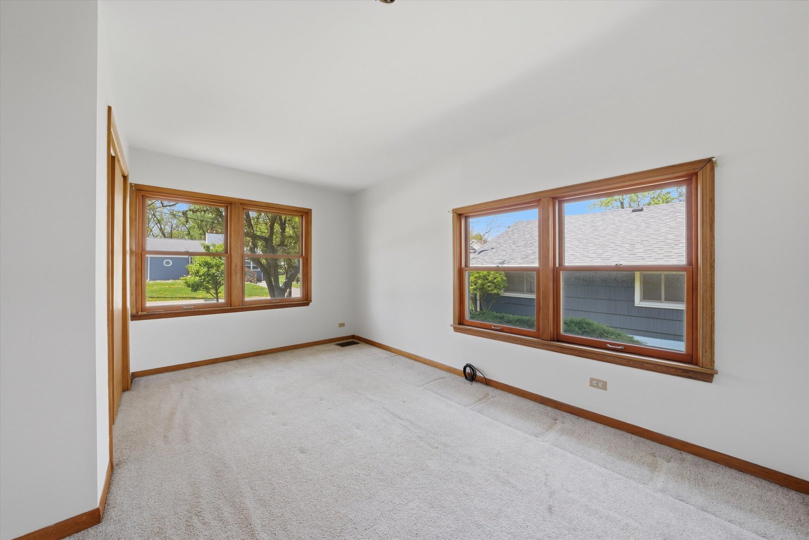 18131 Loomis Avenue, Homewood, IL 60430