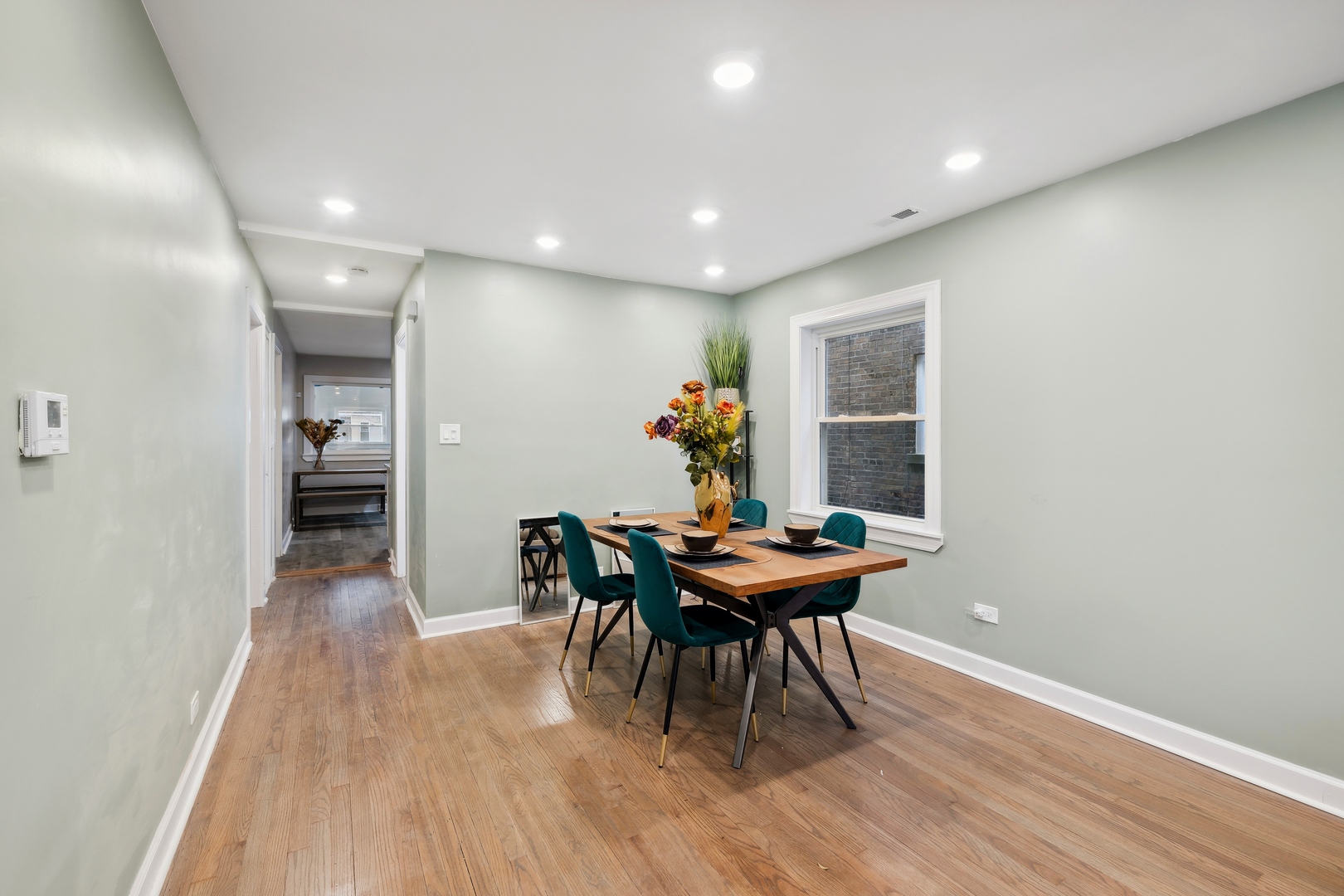 5565 W Gladys Avenue #2, Chicago, IL 60644