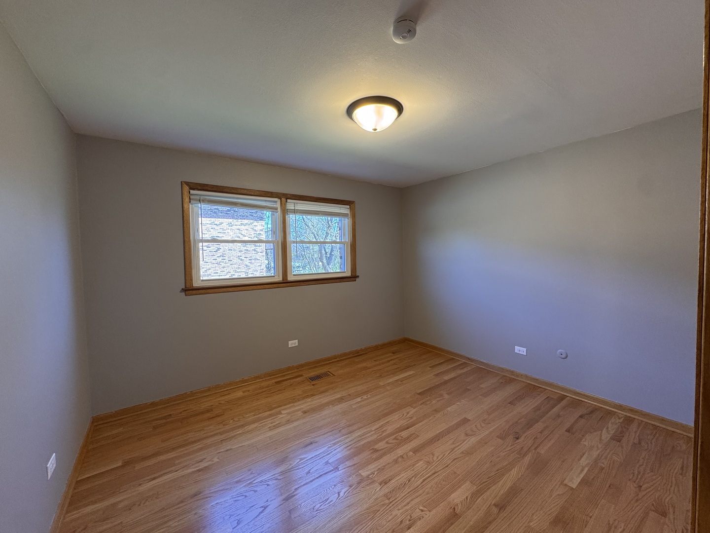 7819 Garden Lane #1, Justice, IL 60458