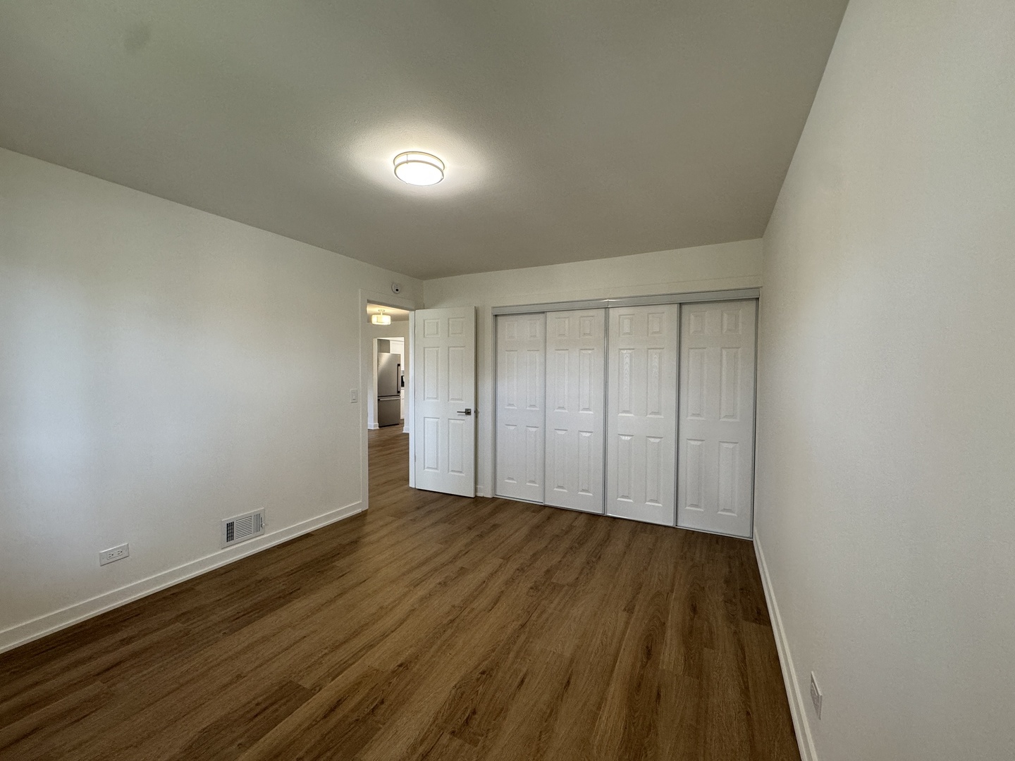 633 Dulles Road #B, Des Plaines, IL 60016