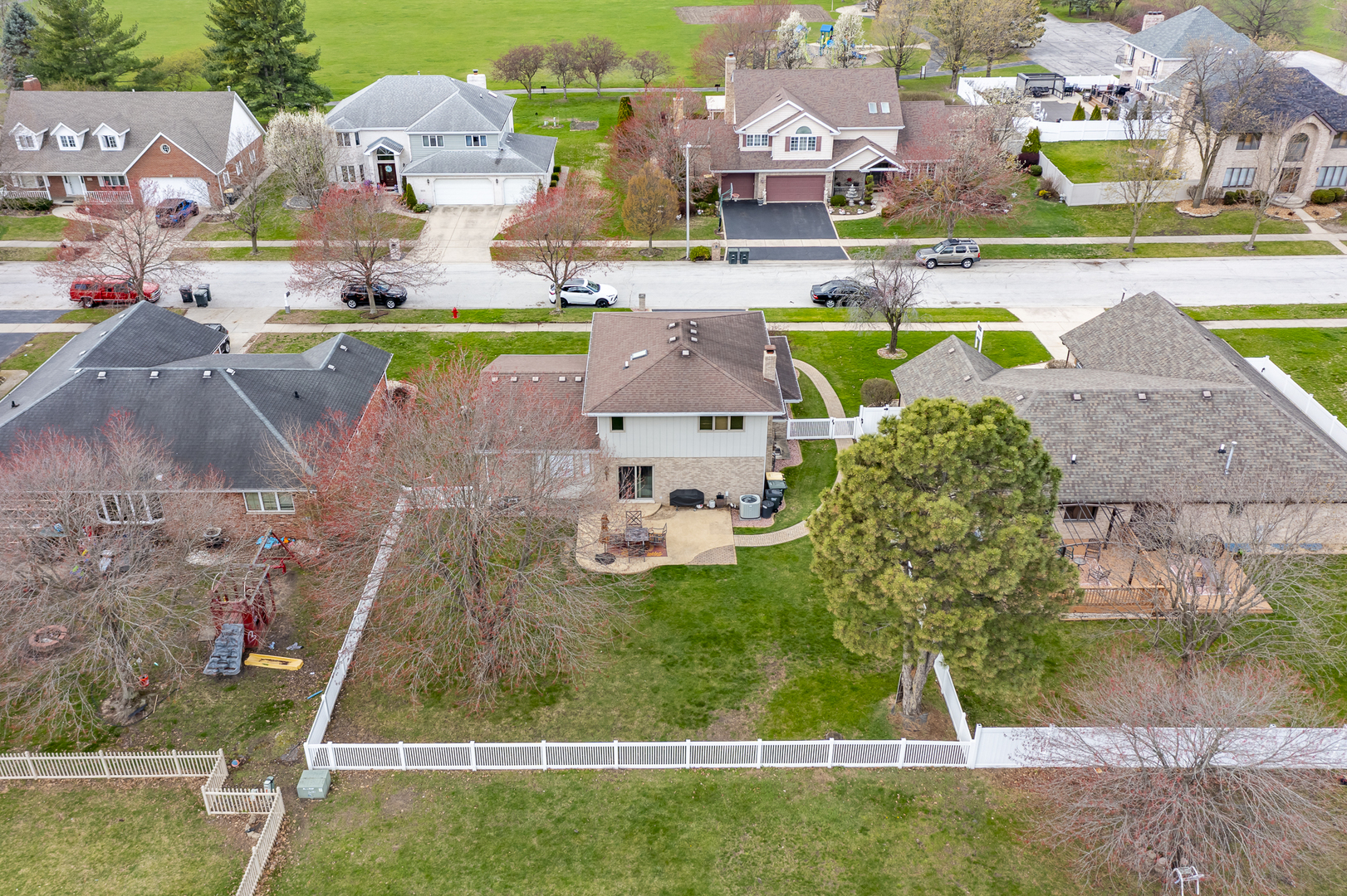 18319 Holland Road, Lansing, IL 60438