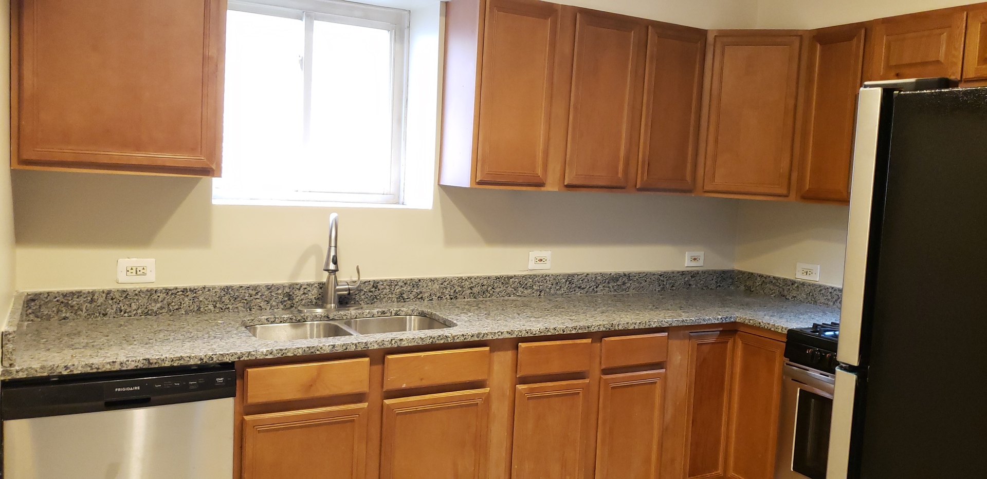 1906 Grove Avenue #GARDEN, Berwyn, IL 60402