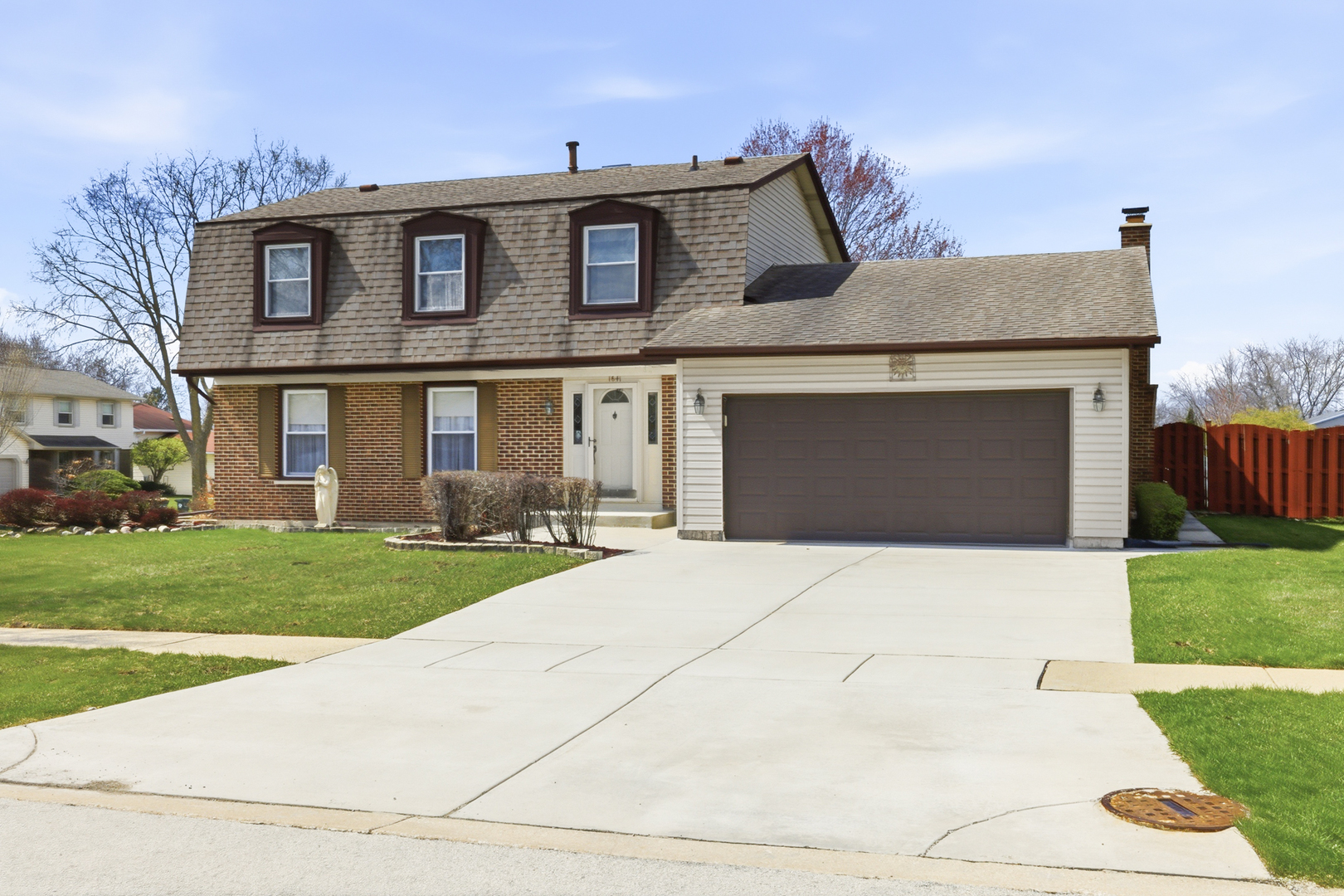 1641 Missouri Drive, Elk Grove Village, IL 60007