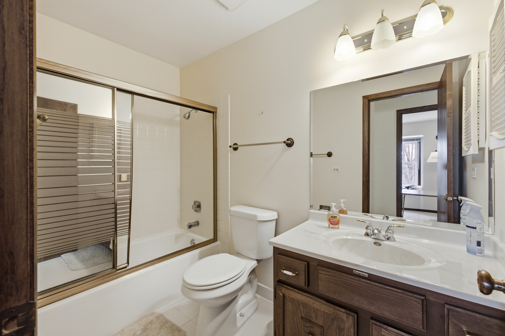 1641 Missouri Drive, Elk Grove Village, IL 60007