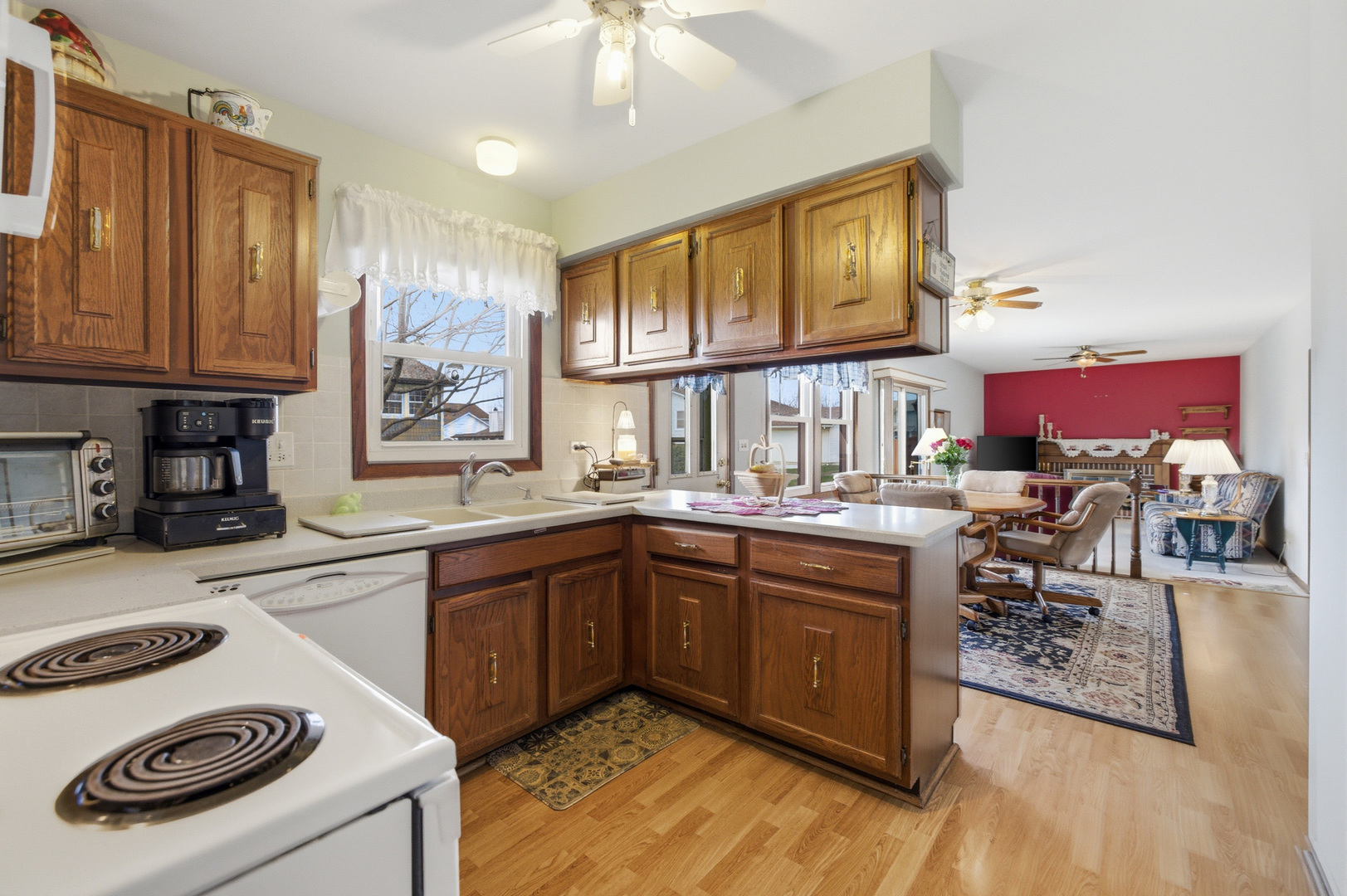 1641 Missouri Drive, Elk Grove Village, IL 60007