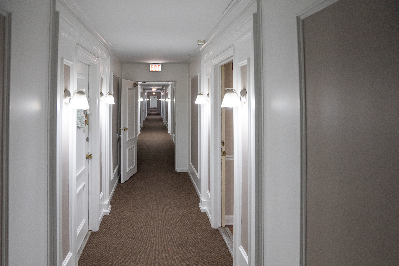 5000 Carriageway Drive #211, Rolling Meadows, IL 60008