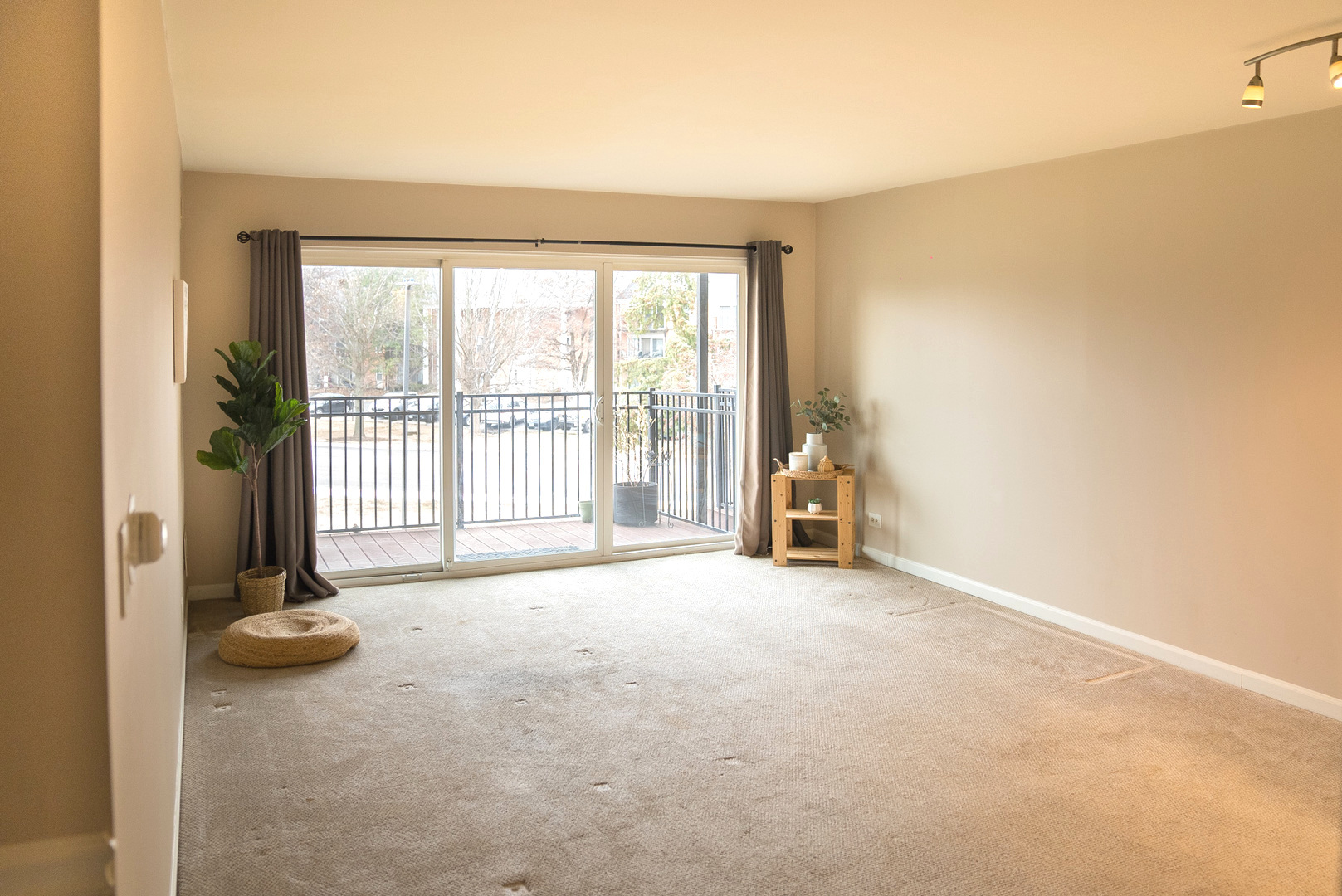 5000 Carriageway Drive #211, Rolling Meadows, IL 60008