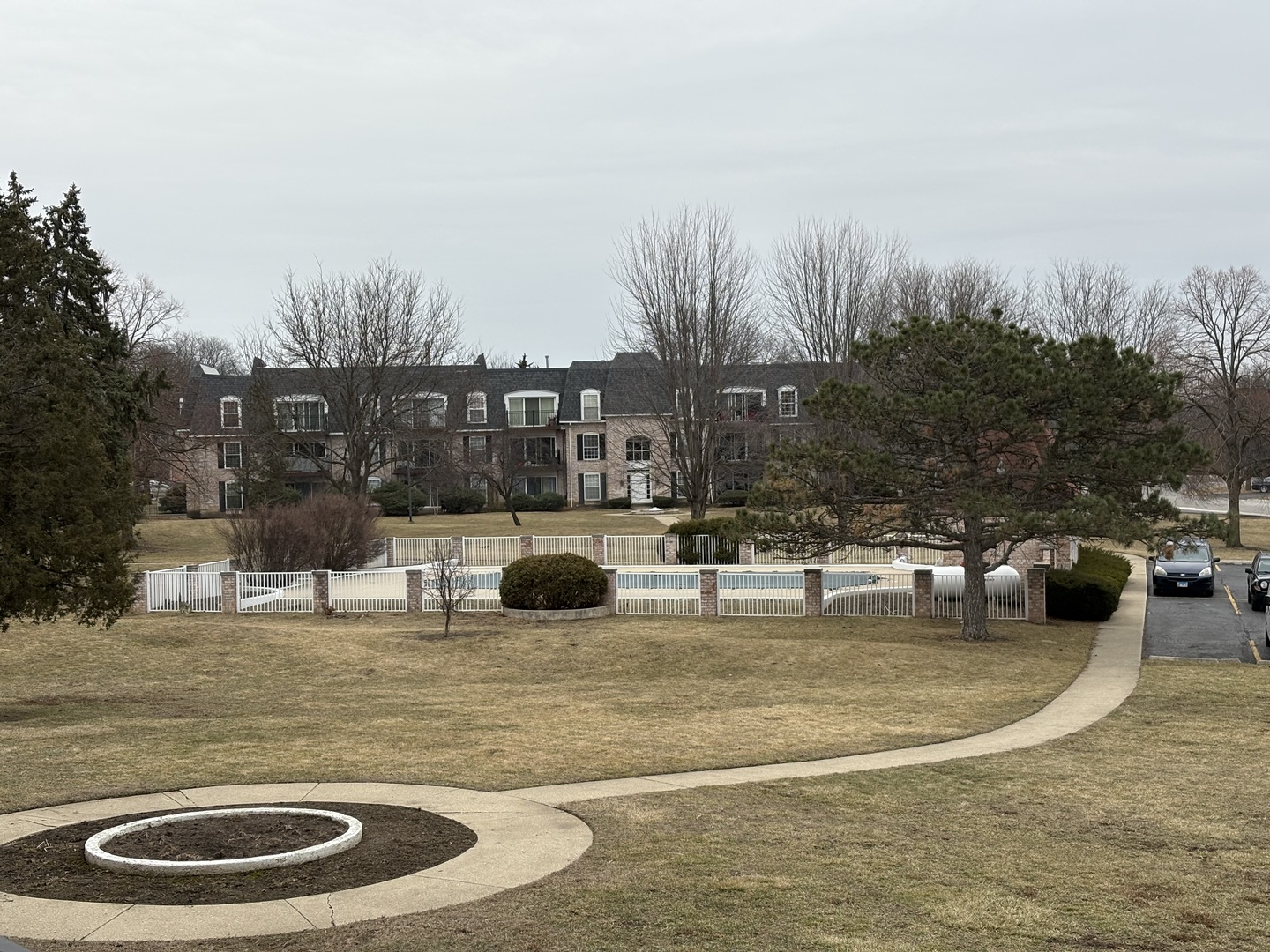 5000 Carriageway Drive #211, Rolling Meadows, IL 60008