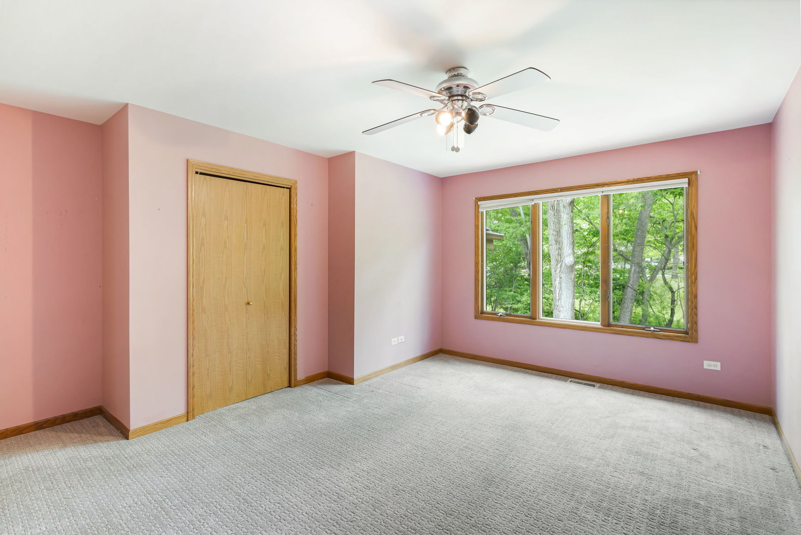 9045 ARCHER Avenue, Willow Springs, IL 60480