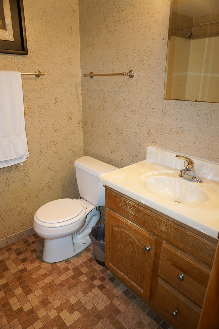 5 Villa Verde Drive #115, Buffalo Grove, IL 60089