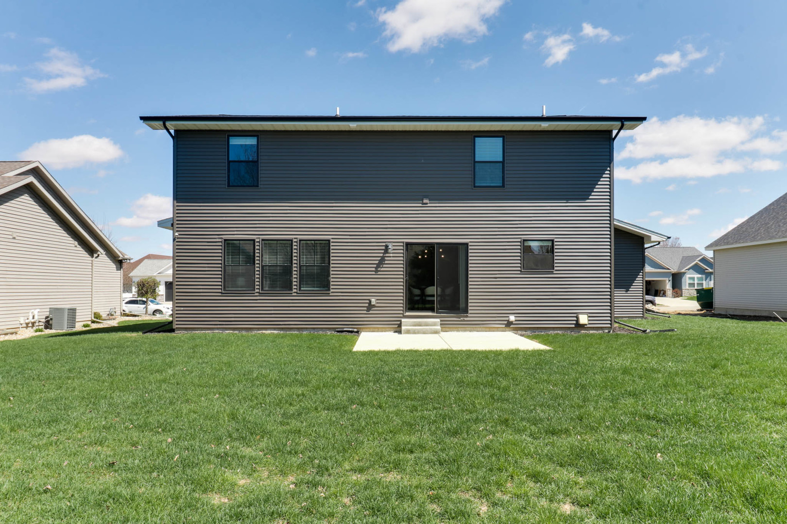 9 Brookstone Circle, Bloomington, IL 61704