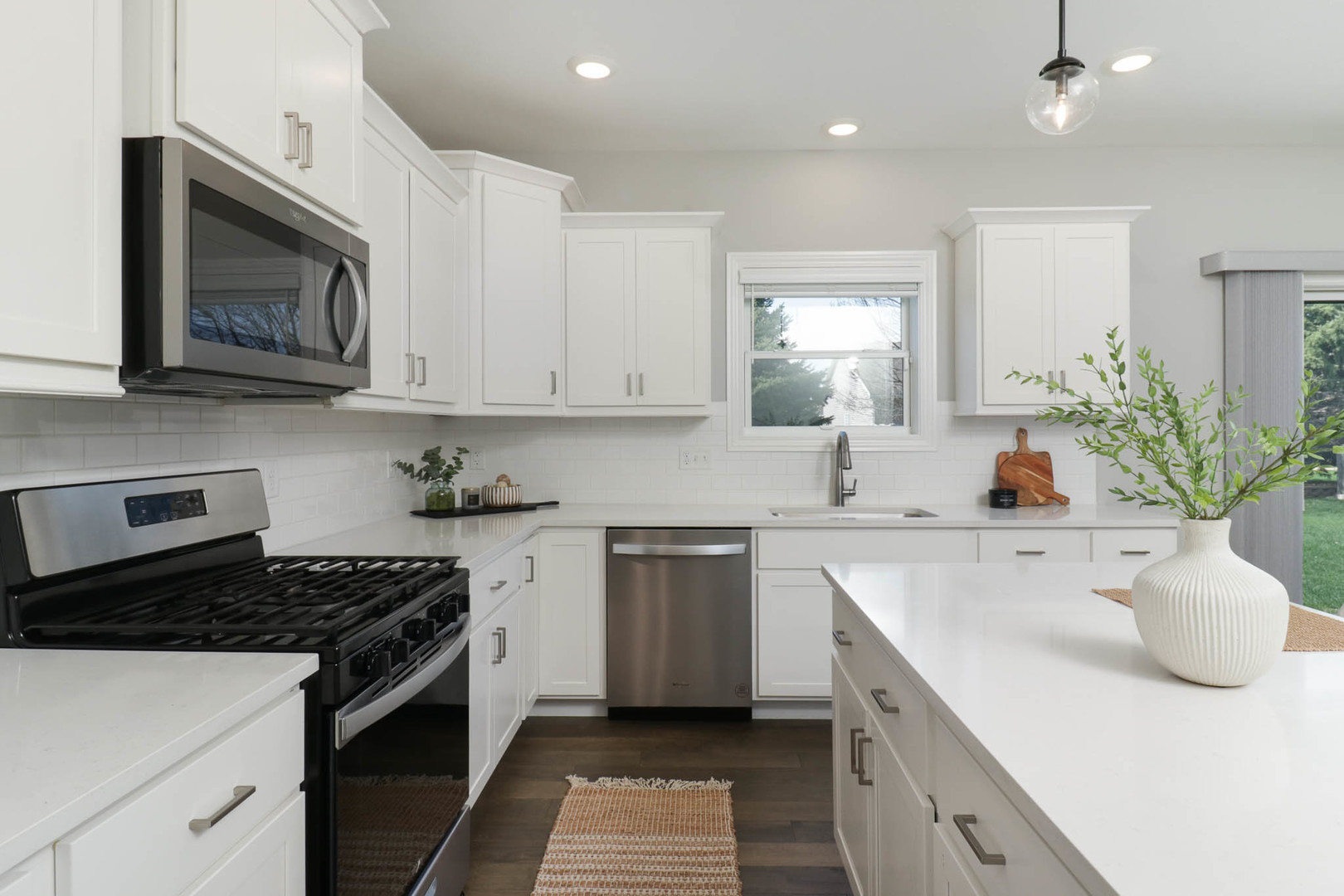 9 Brookstone Circle, Bloomington, IL 61704