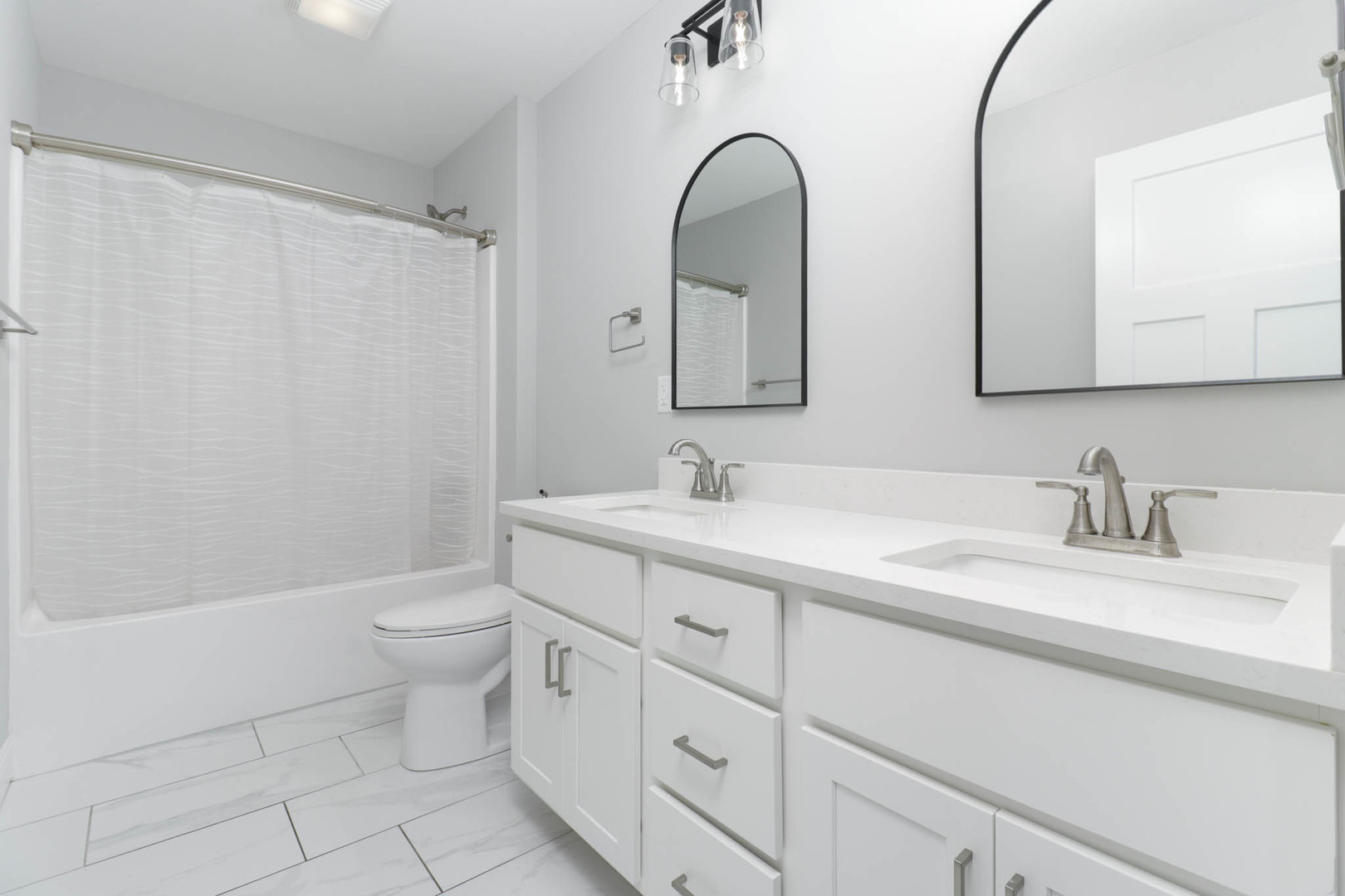 9 Brookstone Circle, Bloomington, IL 61704