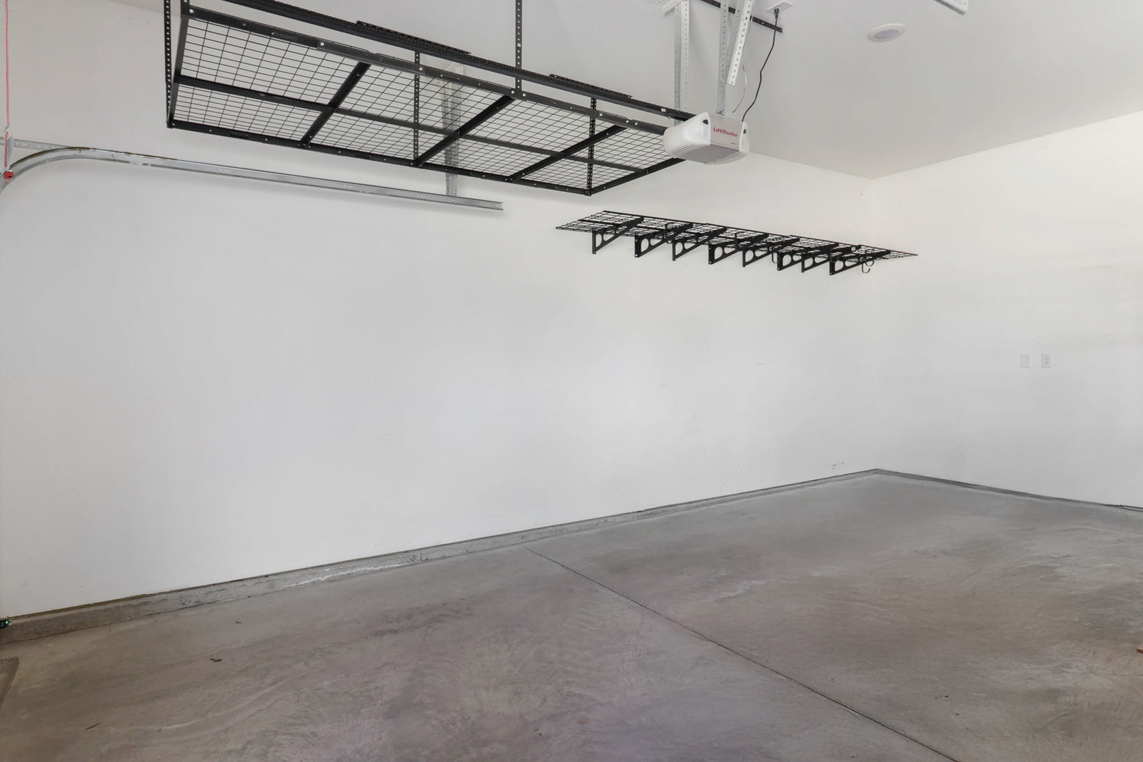 9 Brookstone Circle, Bloomington, IL 61704