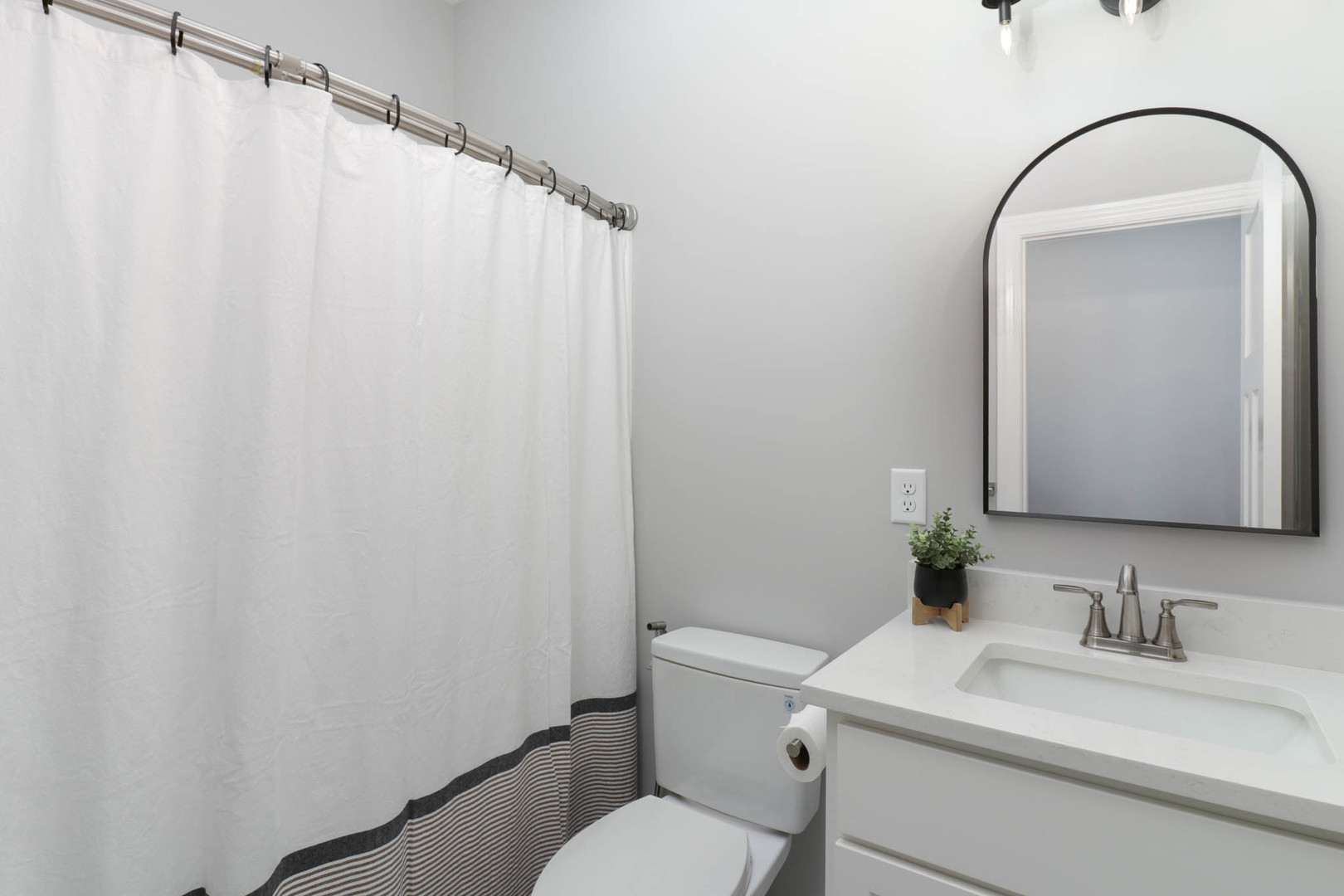 9 Brookstone Circle, Bloomington, IL 61704