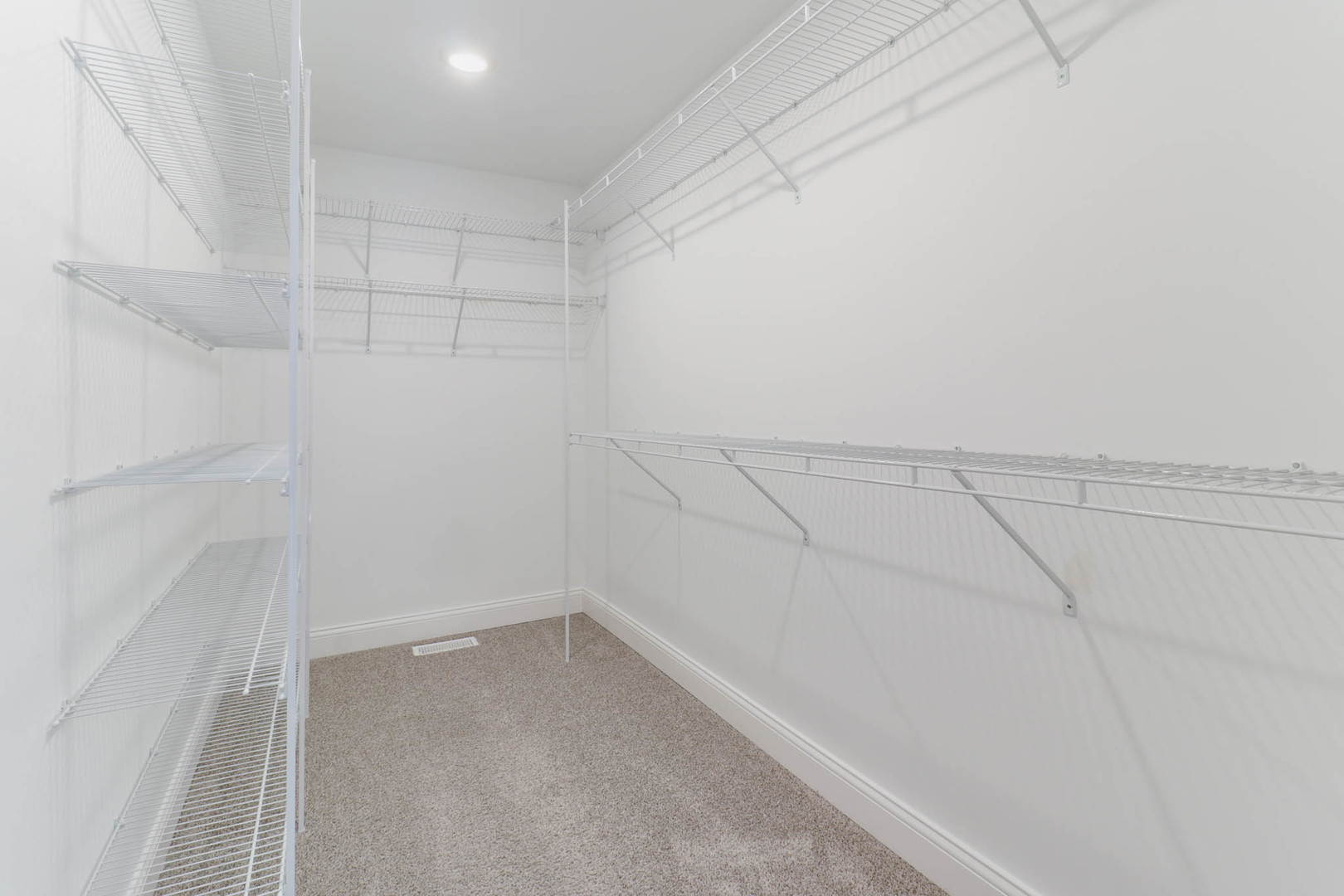 9 Brookstone Circle, Bloomington, IL 61704