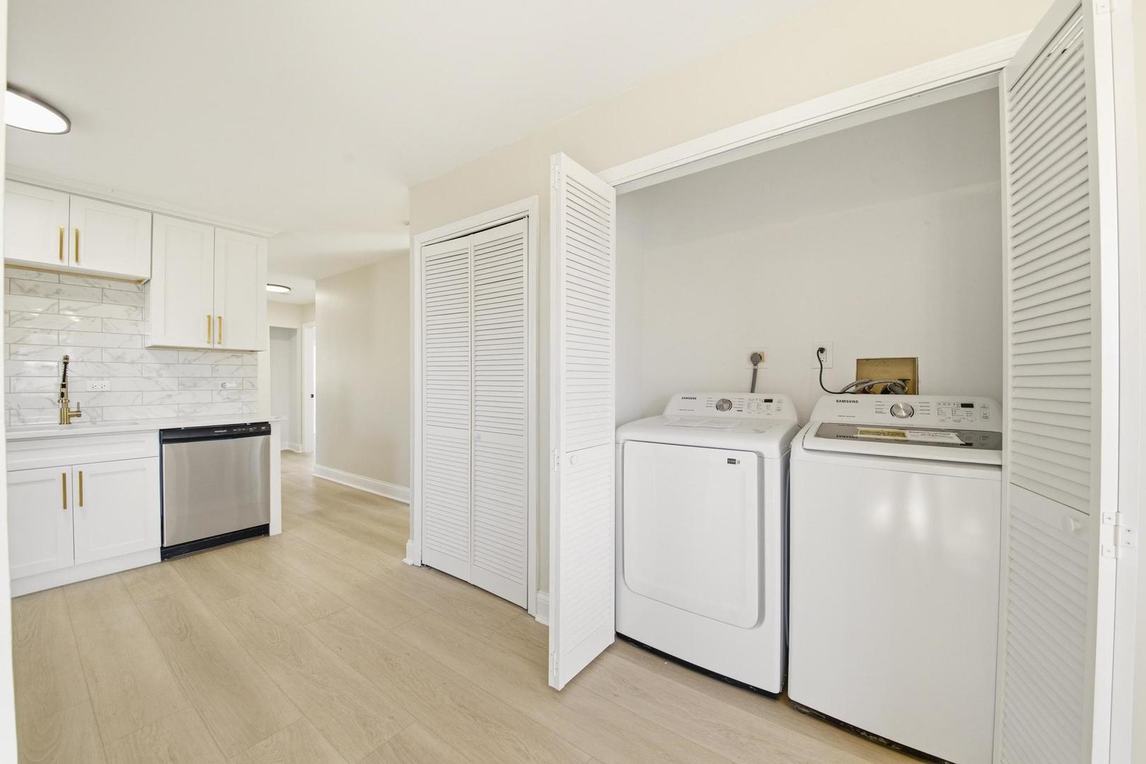 1543 Highland Avenue, Glendale Heights, IL 60139