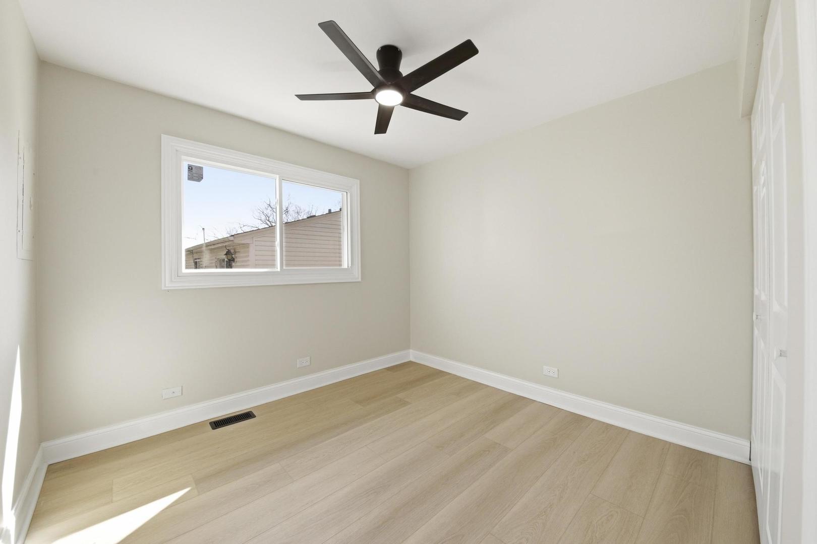 1543 Highland Avenue, Glendale Heights, IL 60139