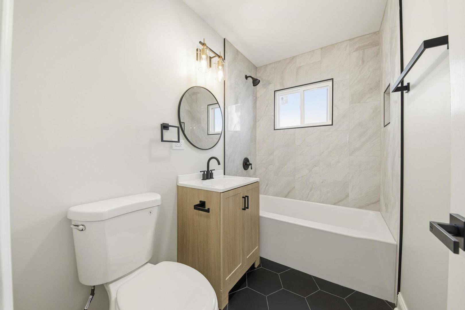 1543 Highland Avenue, Glendale Heights, IL 60139