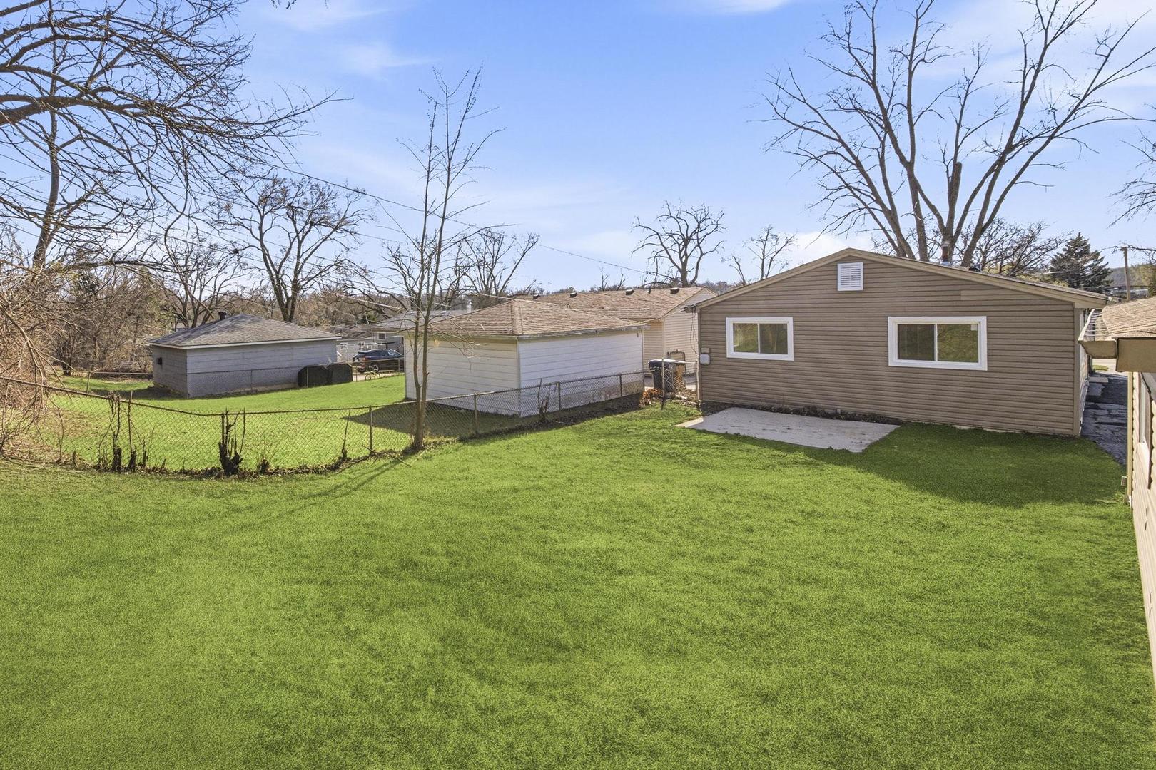 1543 Highland Avenue, Glendale Heights, IL 60139