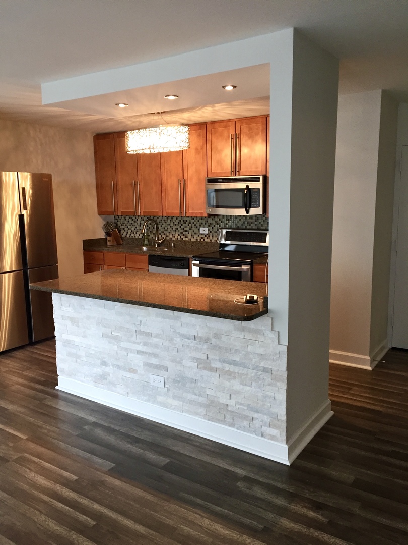 5455 N Sheridan Road #908, Chicago, IL 60640