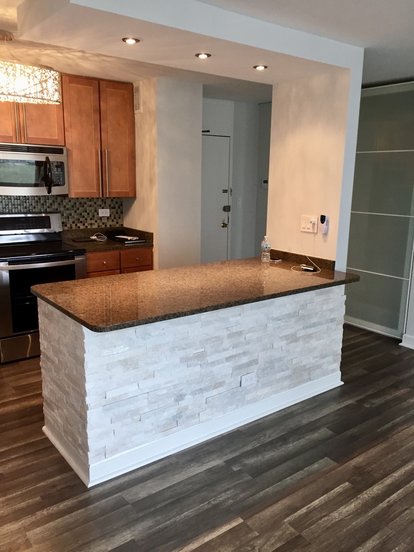 5455 N Sheridan Road #908, Chicago, IL 60640