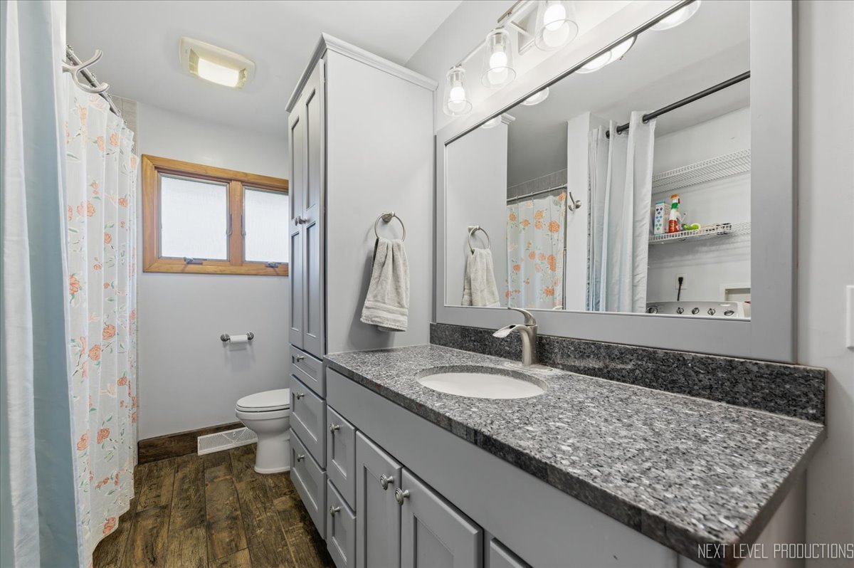 116 Briar Lane, North Aurora, IL 60542