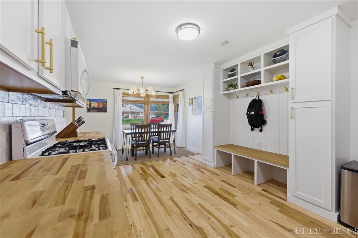 116 Briar Lane, North Aurora, IL 60542