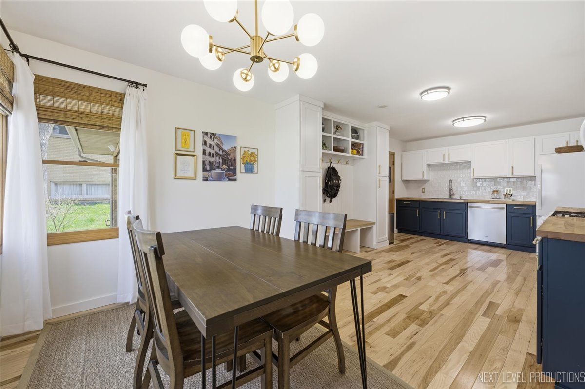 116 Briar Lane, North Aurora, IL 60542