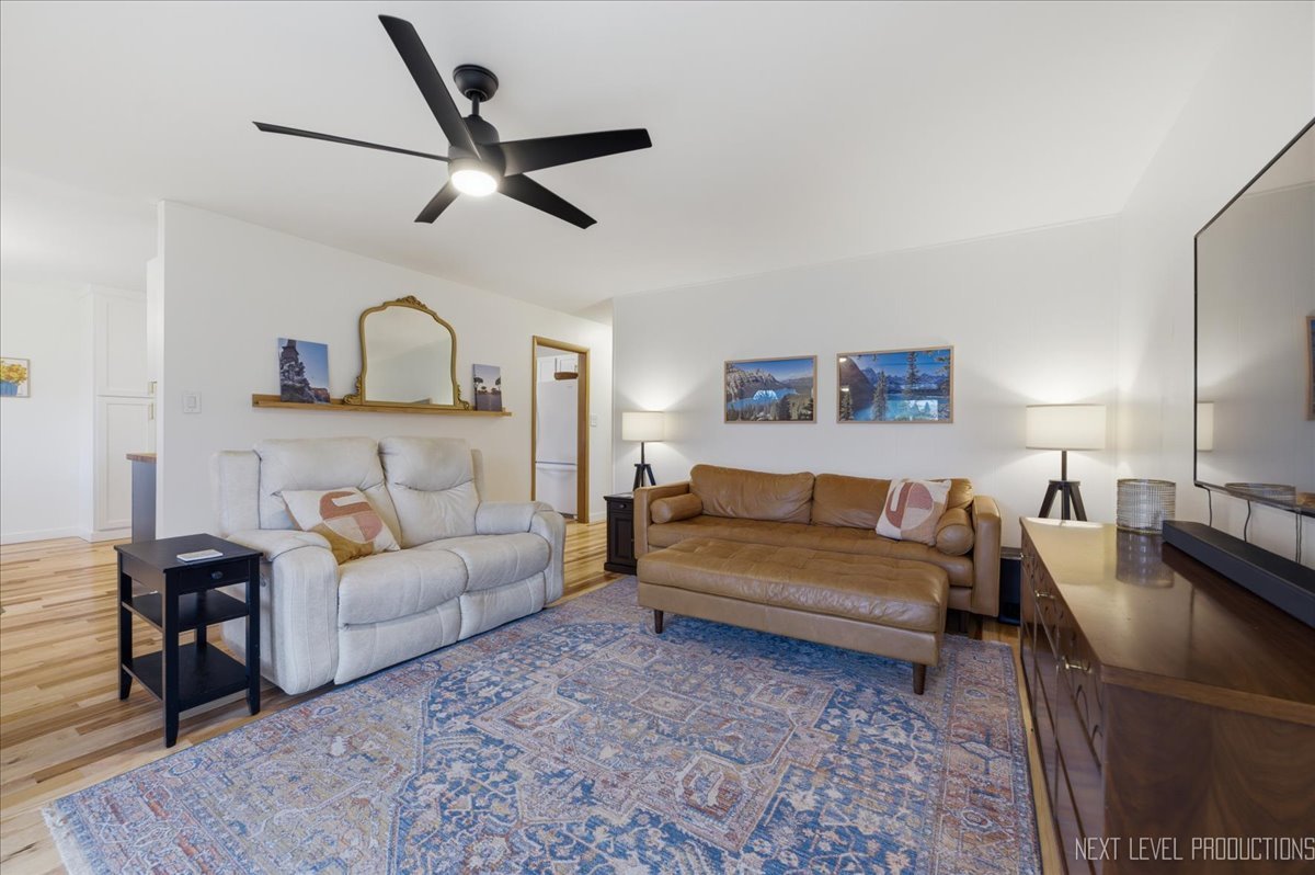 116 Briar Lane, North Aurora, IL 60542