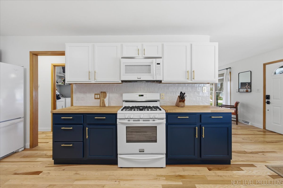 116 Briar Lane, North Aurora, IL 60542