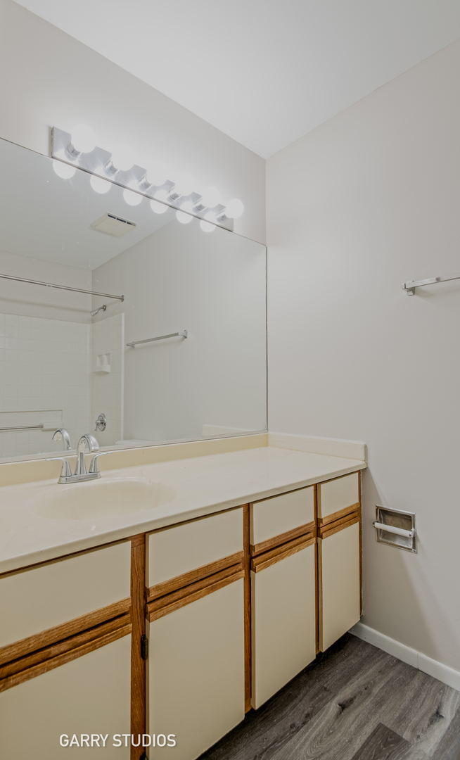 46 N Park Avenue #7, Lombard, IL 60148