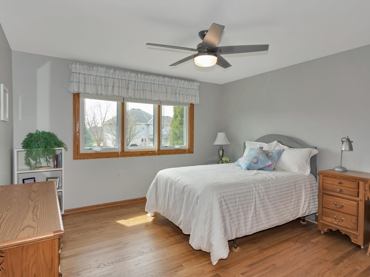 9219 Greenwood Drive, Tinley Park, IL 60487