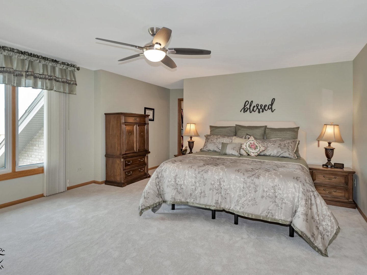 9219 Greenwood Drive, Tinley Park, IL 60487