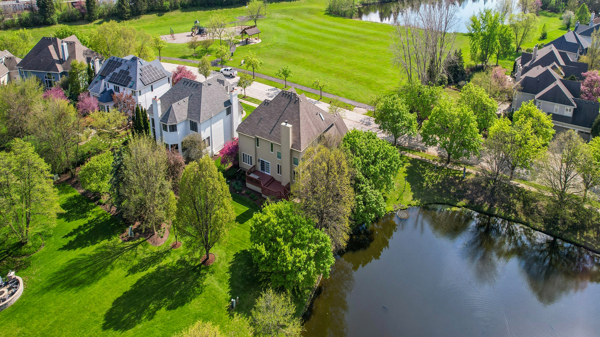 2360 Sutton Lane, Aurora, IL 60502