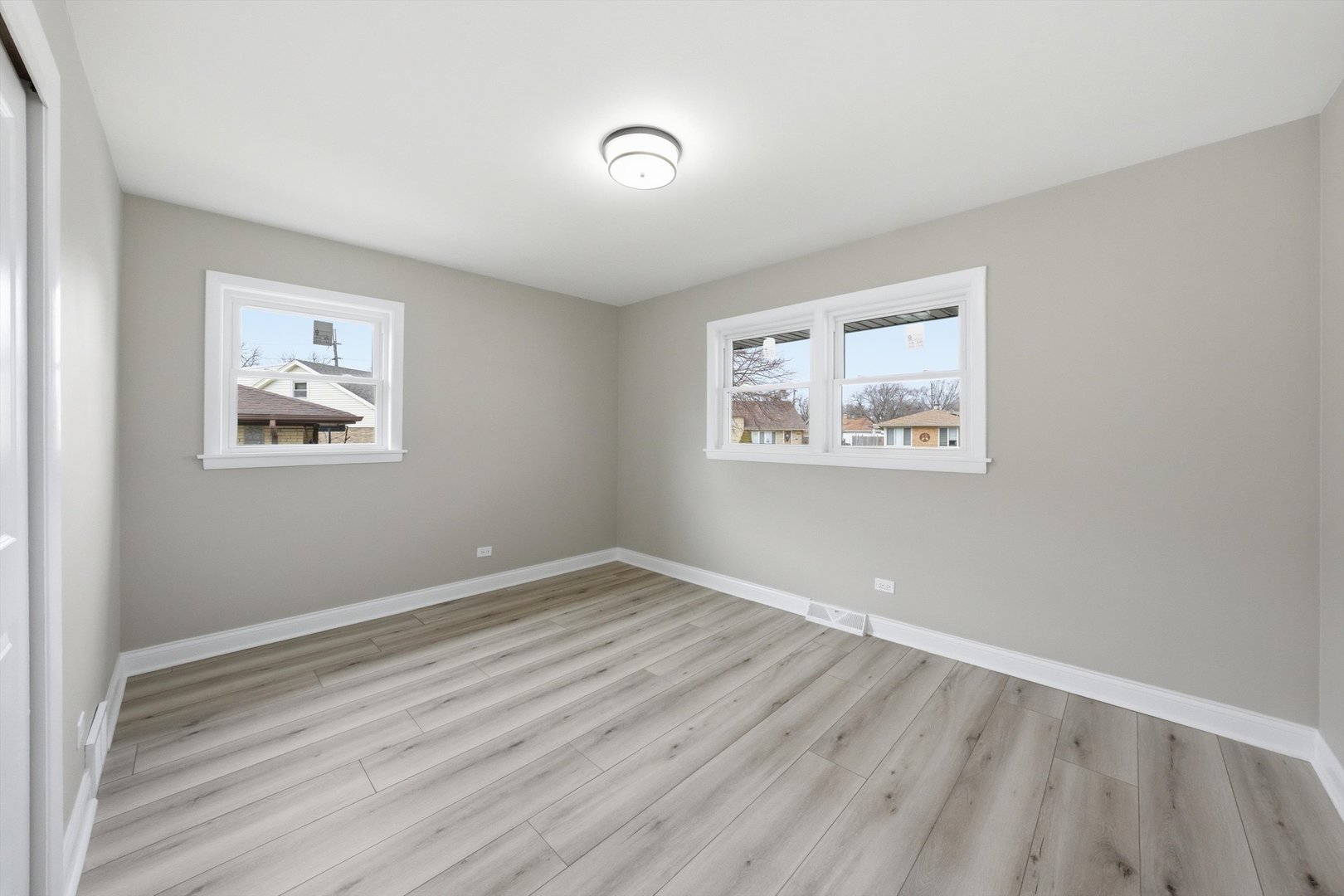 4728 W 99th Place, Oak Lawn, IL 60453