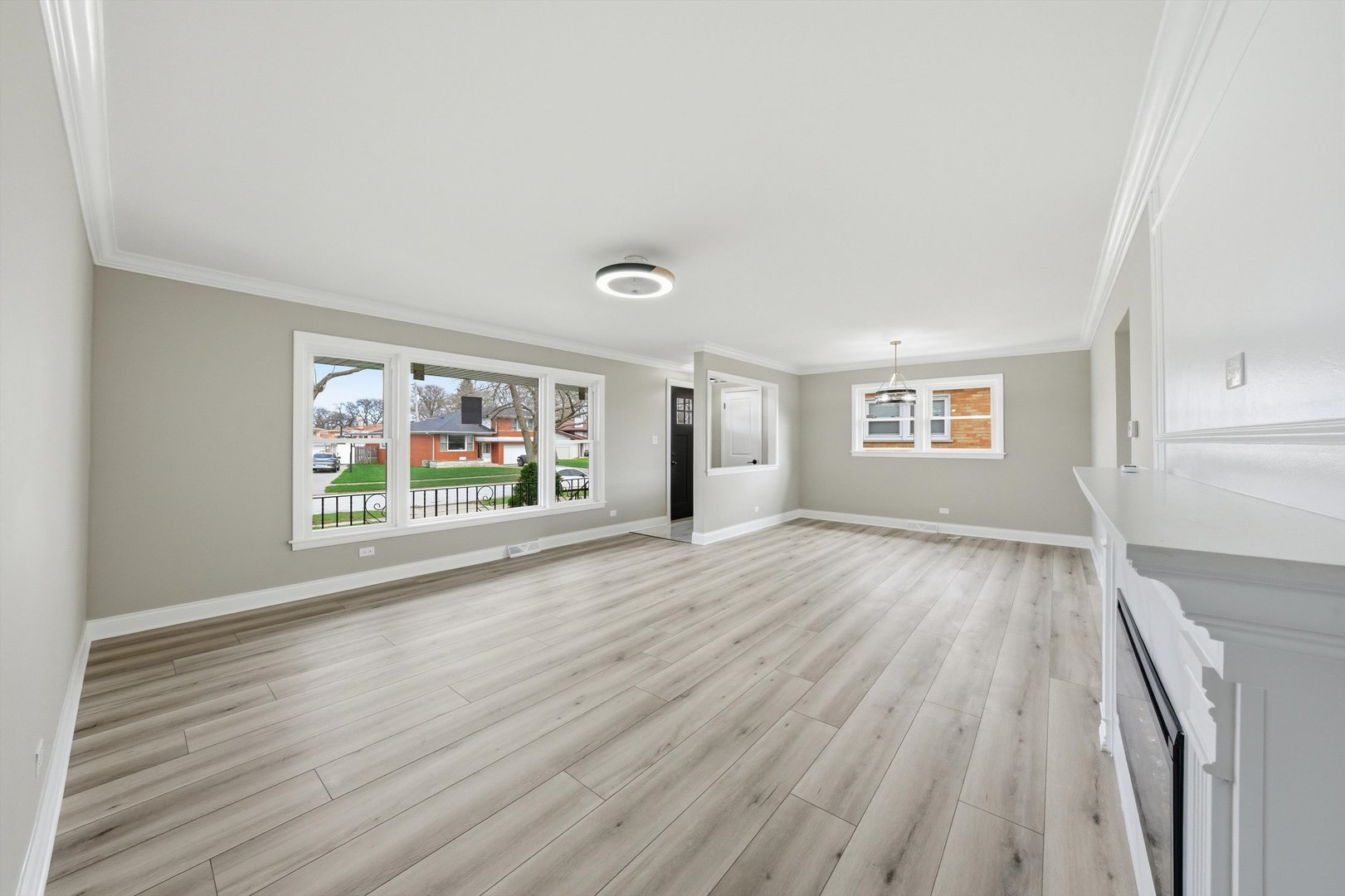 4728 W 99th Place, Oak Lawn, IL 60453