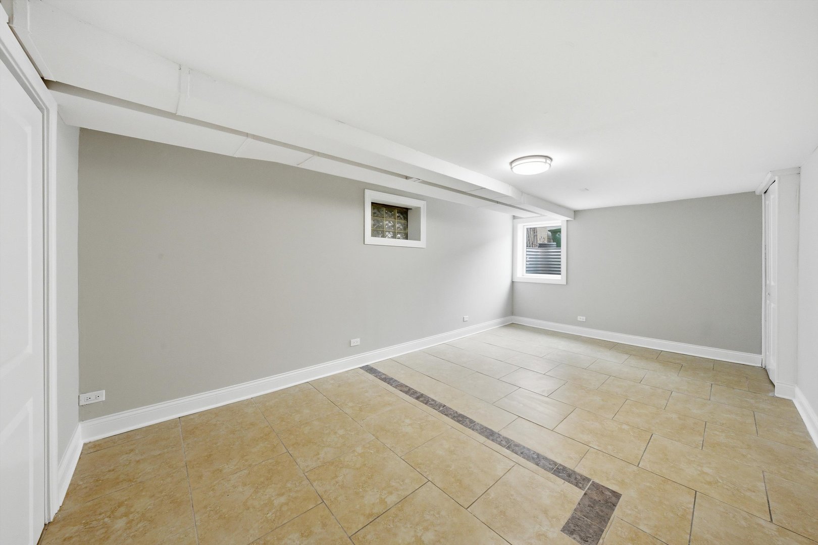 4728 W 99th Place, Oak Lawn, IL 60453