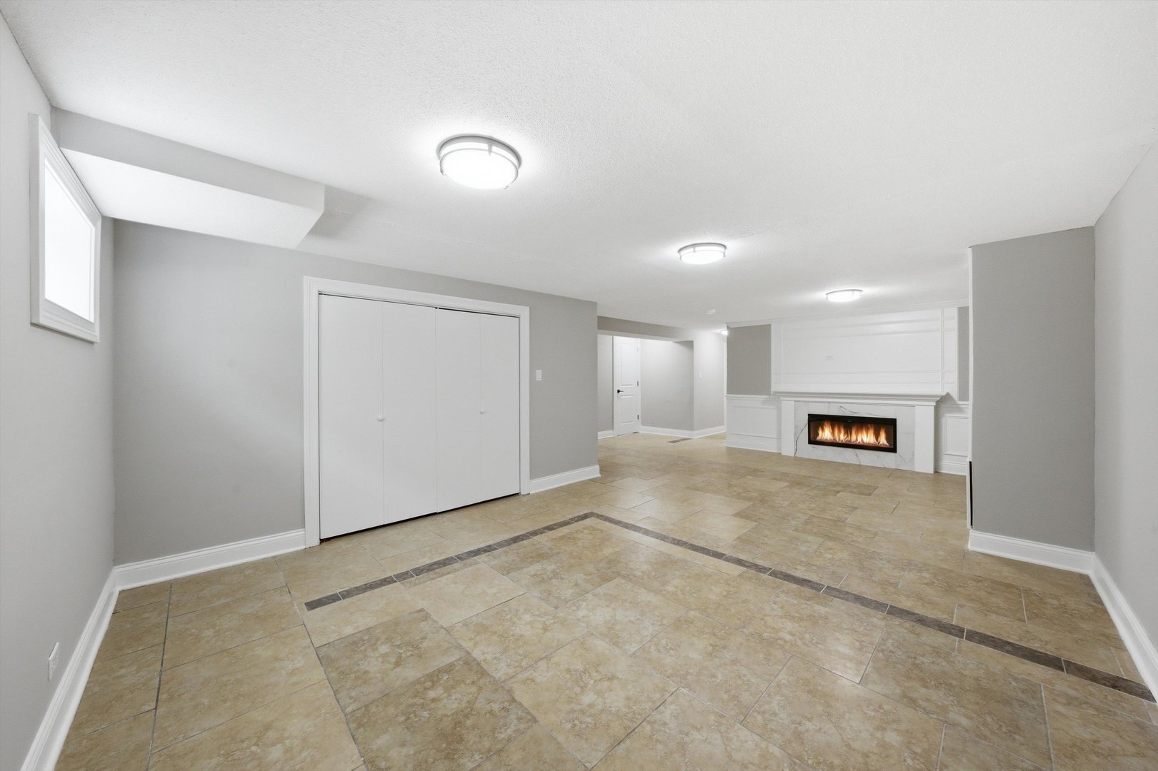 4728 W 99th Place, Oak Lawn, IL 60453