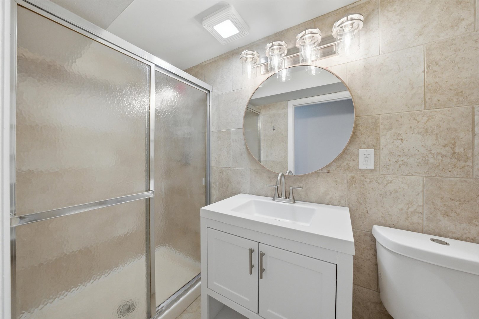 4728 W 99th Place, Oak Lawn, IL 60453