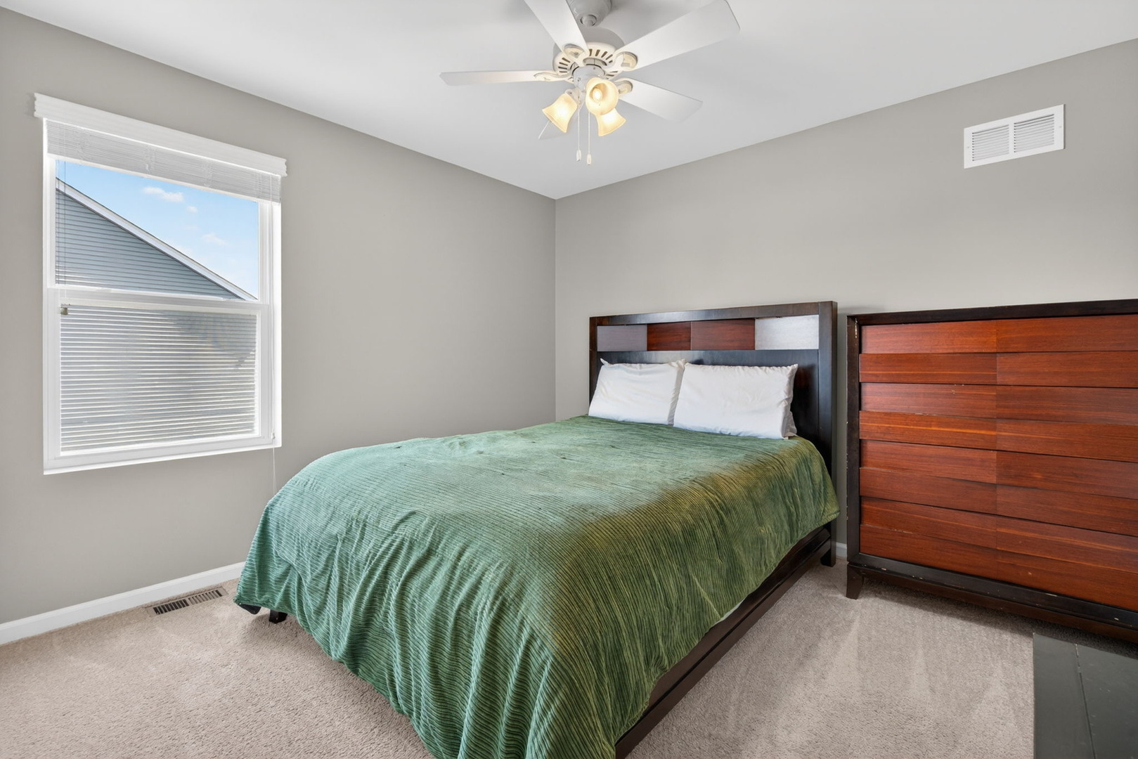 26525 W Old Stage Lane, Channahon, IL 60410