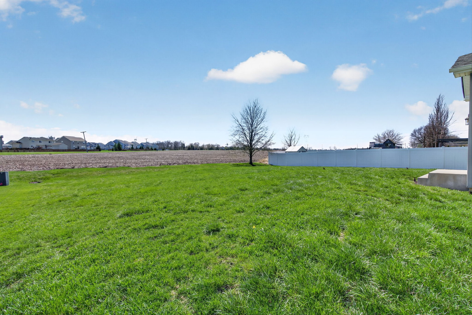 26525 W Old Stage Lane, Channahon, IL 60410