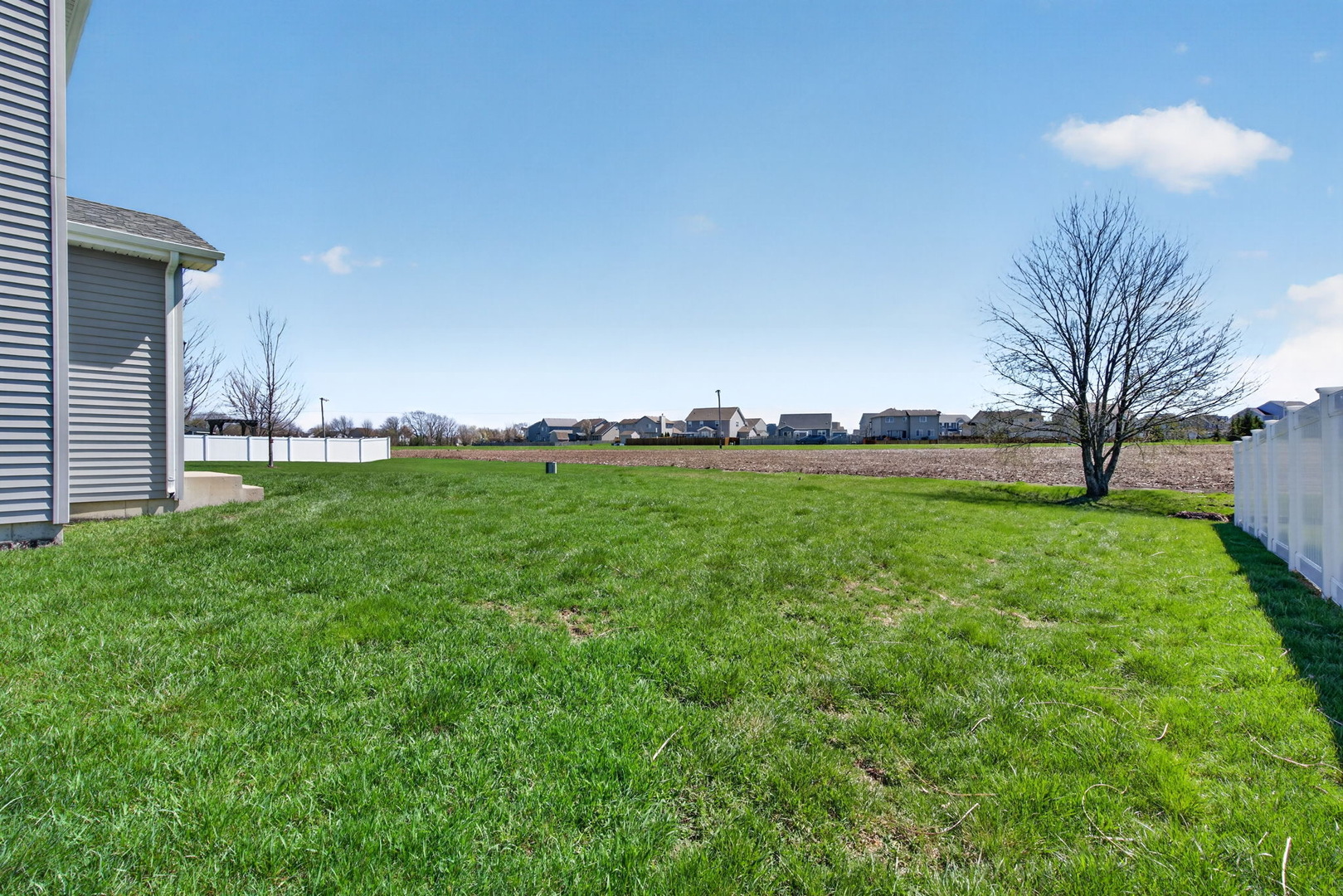 26525 W Old Stage Lane, Channahon, IL 60410