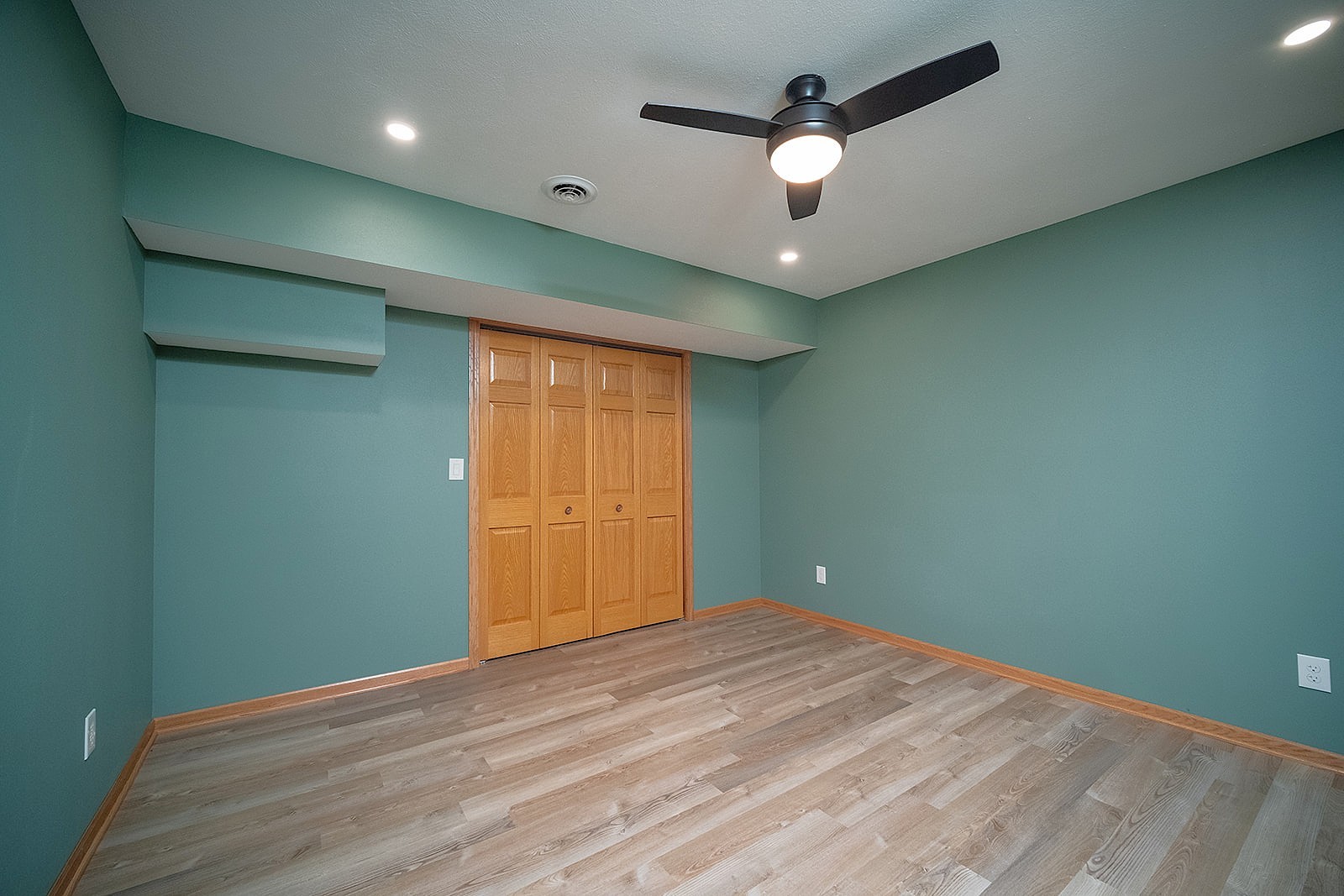 9029 Sheringham Drive, Roscoe, IL 61073