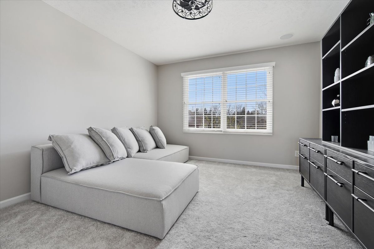 5 Mackenzie Court, Bloomington, IL 61704