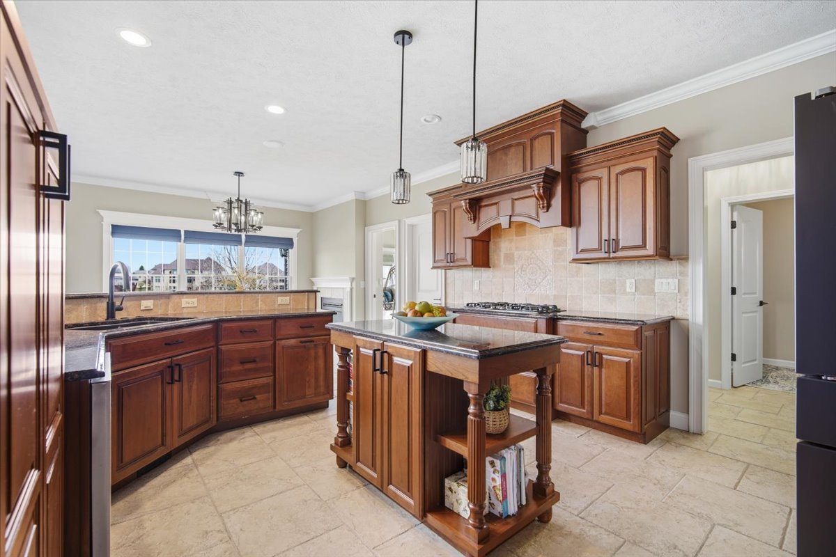 5 Mackenzie Court, Bloomington, IL 61704