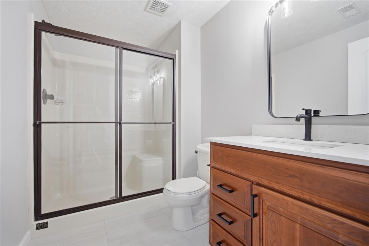 5 Mackenzie Court, Bloomington, IL 61704